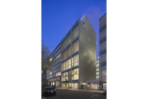 Metal Shutter House, Shigeru Ban Architects + Dean Maltz Architect