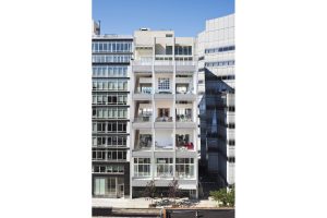 Metal Shutter House, Shigeru Ban Architects + Dean Maltz Architect