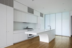 Metal Shutter House, Shigeru Ban Architects + Dean Maltz Architect