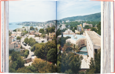 Moneo-03